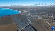 National Highway 219 beside Lake Peiku in Shigatse, Xizang Autonomous Region in southwest China, January 3, 2026. /Xinhua