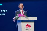 Leon Wang, President of Huawei Data Communication Product Line, giving a speech