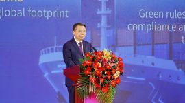 Tianneng Chairman Zhang Tianren spoke at the Global Alliance Partner Conference, emphasizing the company's global footprint and green compliance.